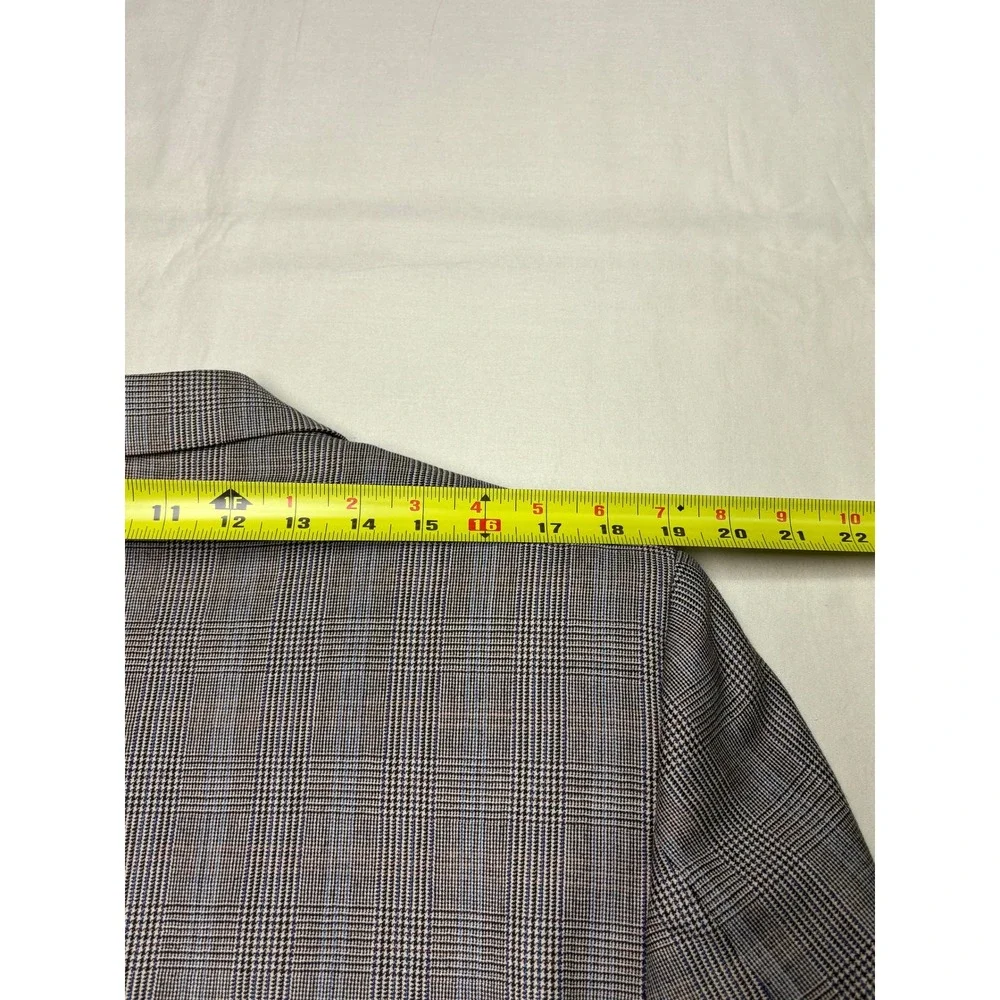 Jos A Bank Signature Collection Mens 40R W34 L30 Grey Plaid 100%‎ Wool 2Pc Suit